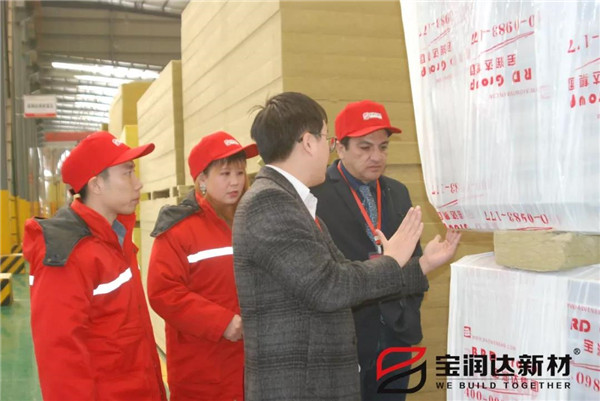 聚氨酯復(fù)合板