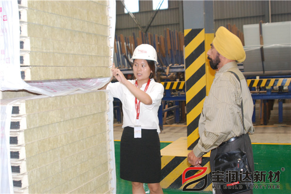 迪拜客戶來訪寶潤達(dá)洽談合作