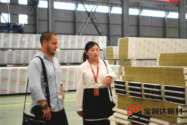 美國客戶Marcelo先生來訪寶潤達(dá)洽談聚氨酯夾芯板合作