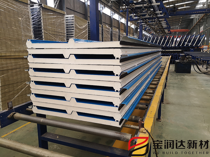 聚氨酯彩鋼板 聚氨酯彩鋼板