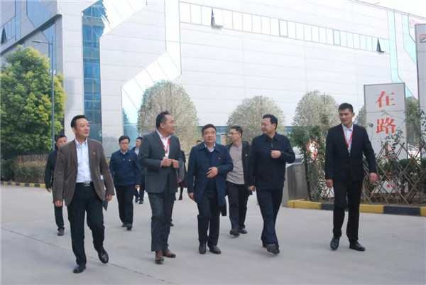 【要聞】許昌市人民檢察院黨組書記、檢察長(zhǎng)張桂平一行蒞臨寶潤(rùn)達(dá)參觀調(diào)研
