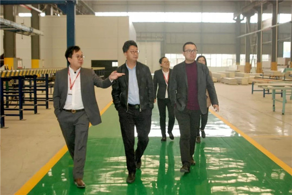 合作共享，同創(chuàng)未來！鑫光正集團董事長一行來訪寶潤達參觀交流