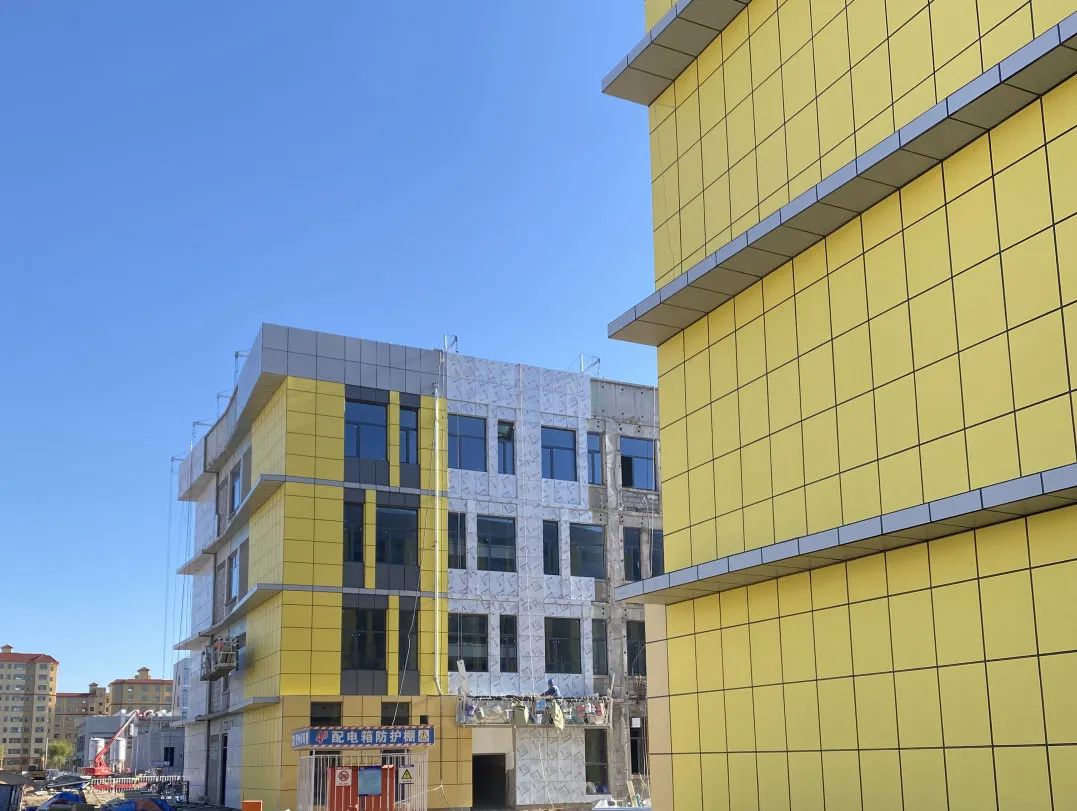 寶潤達(dá)氟碳漆保溫一體板